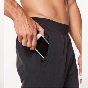 Lululemon In Mid Black Yoga Pants Pockets Men’s Joggers Sz L